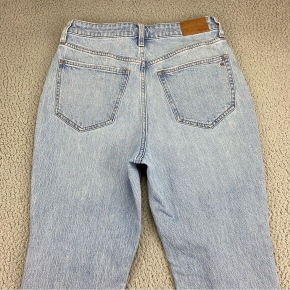 Madewell Women The Curvy Perfect Vintage High-Rise Distressed Jean  |  Size: 28 - Picture 7 of 16